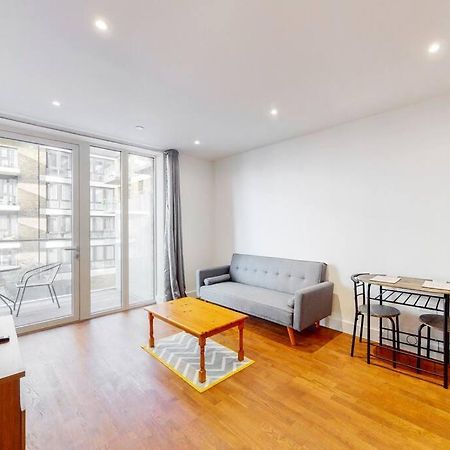 Lovely 1 Bedroom In Royal Arsenal Riverside London Exterior foto